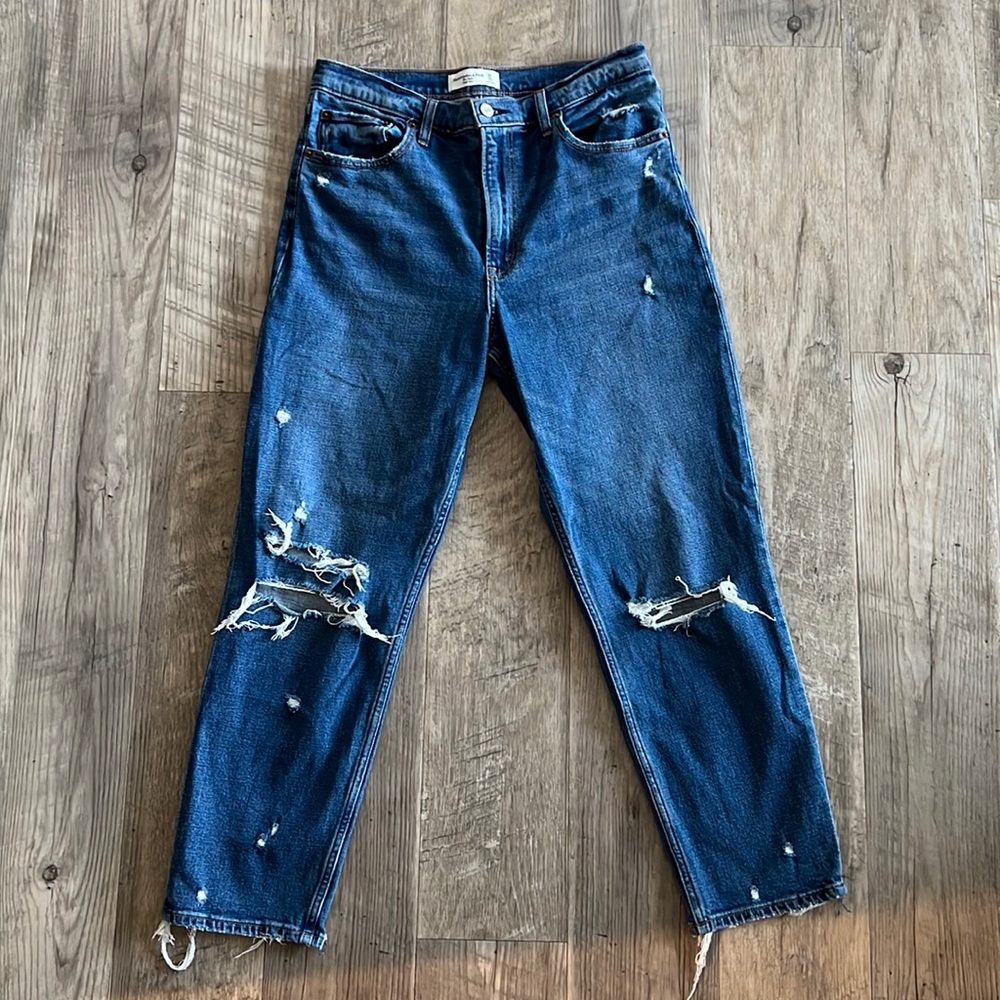 Abercrombie & Fitch The Mom High Rise Jean.